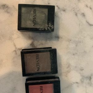 Revlon eye shadows matte/pearl finish. Melon/khaki